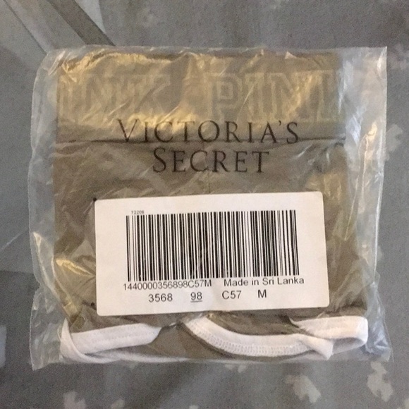 Brand new Pink VS boyshorts - Picture 3 of 4